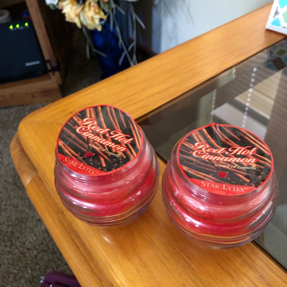 NWT-2 Red Hit Cinnamon Candles 3 Oz. Each - Red